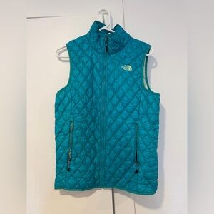 The North Face Teal Quilted Women's Vest